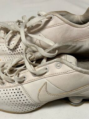 Nike Shox Off-White Perforated Leather Sneakers size 6y